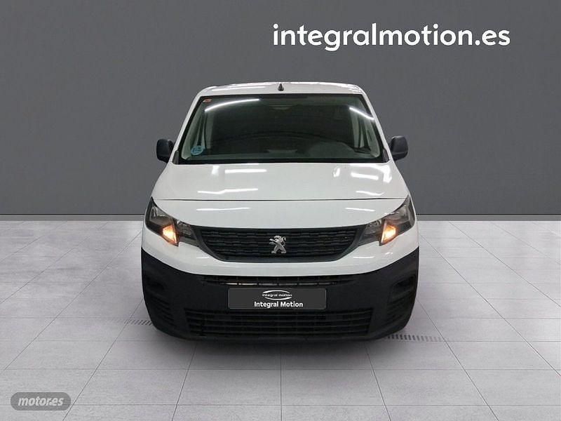 Usado Peugeot Partner 102 CV (75 kW) 2021 Blanco Monovolumen