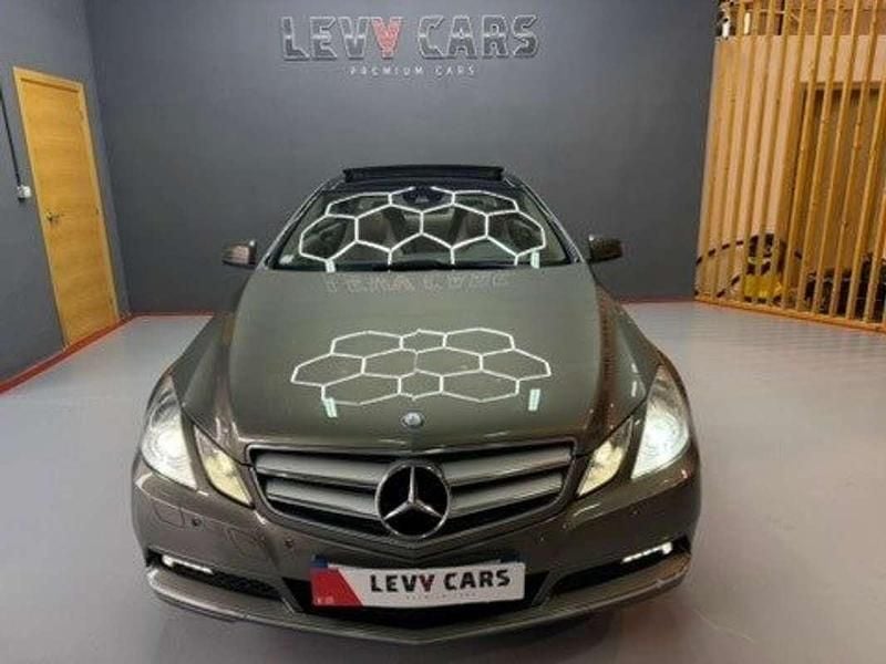 Beige Usado 2009 Mercedes E350 Elegance Coupe | 15.900 € (Precio justo) - Imagen 1/4