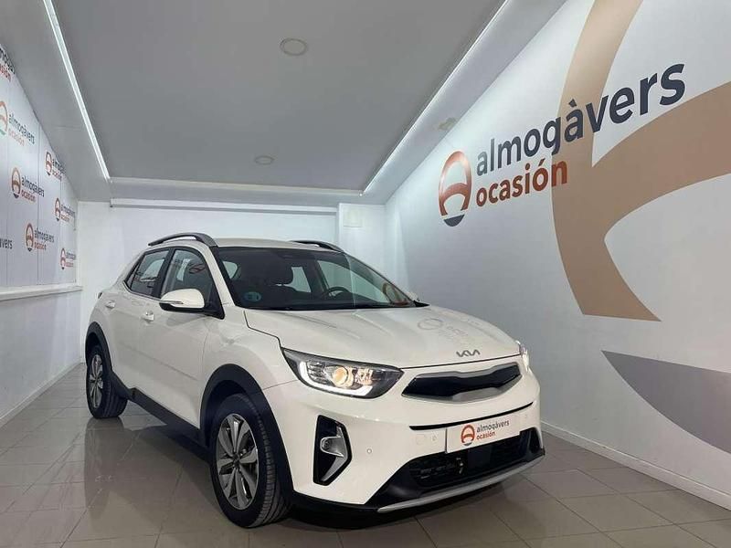 Usado Kia Stonic 120 CV (88 kW) 2021 Blanco SUV