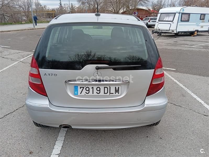 Usado Mercedes A170 Avantgarde 116 CV (85 kW) 2005 Gris / plata Monovolumen