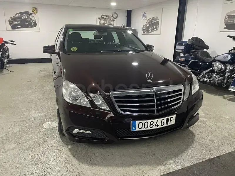Usado Mercedes E350 Elegance 231 CV (169 kW) 2010 Granate Berlina