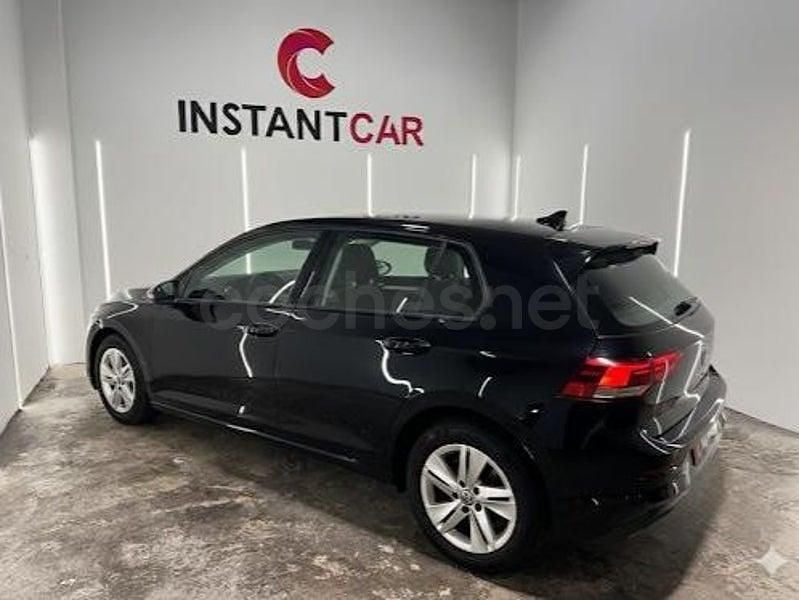 Usado VW Golf VIII 110 CV (80 kW) 2021 Negro Berlina