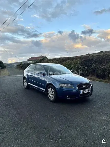 Usado Audi A3 105 CV (77 kW) 2007 Azul Utilitario