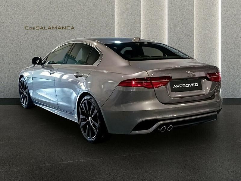 Usado Jaguar XE R 204 CV (150 kW) 2024 Gris Berlina