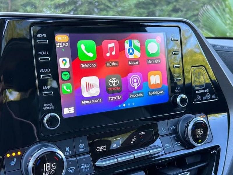 Usado Toyota Highlander Advance 246 CV (180 kW) 2021 Gris / plata SUV