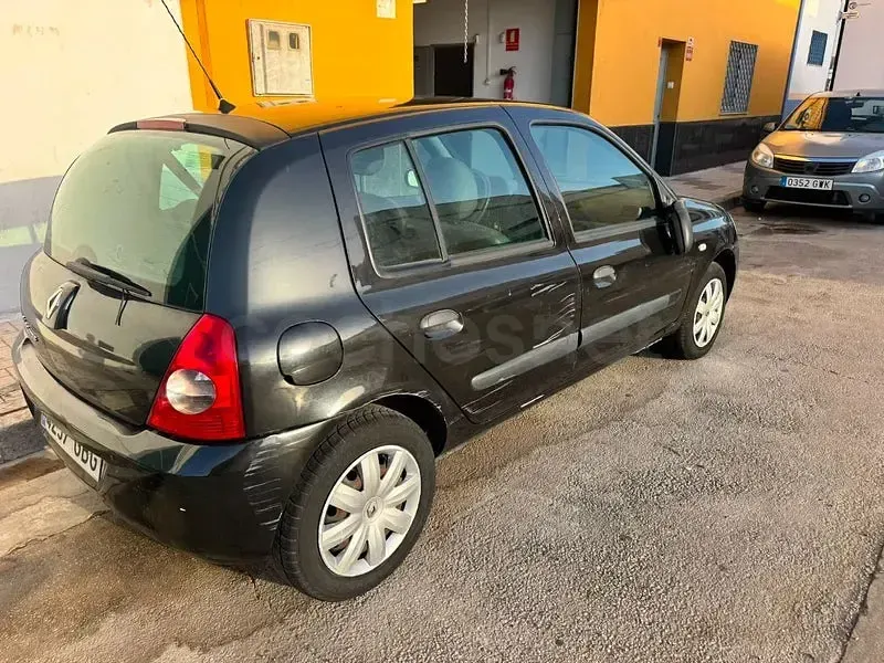 Usado Renault Clio II Campus 75 CV (55 kW) 2009 Negro Berlina