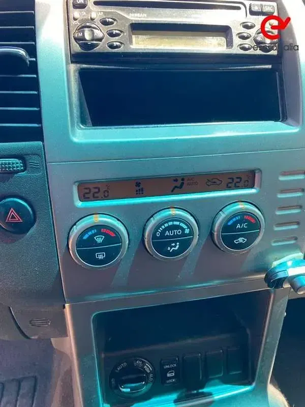 Usado Nissan Pathfinder SE 174 CV (127 kW) 2006 Blanco SUV