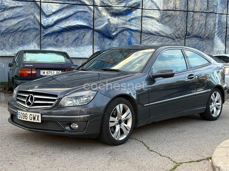 Usado Mercedes CLC220 150 CV (110 kW) 2010 Gris / plata Utilitario