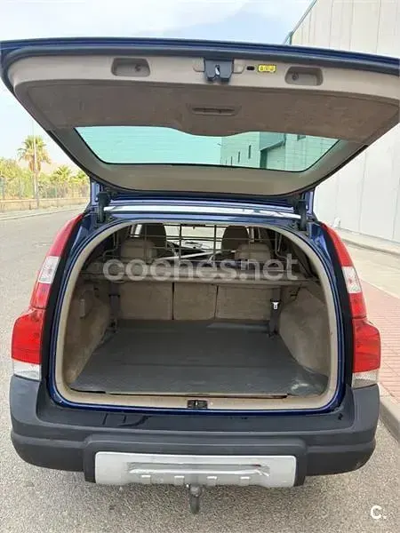 Usado Volvo XC70 Ocean Race 185 CV (136 kW) 2005 Azul Familiar