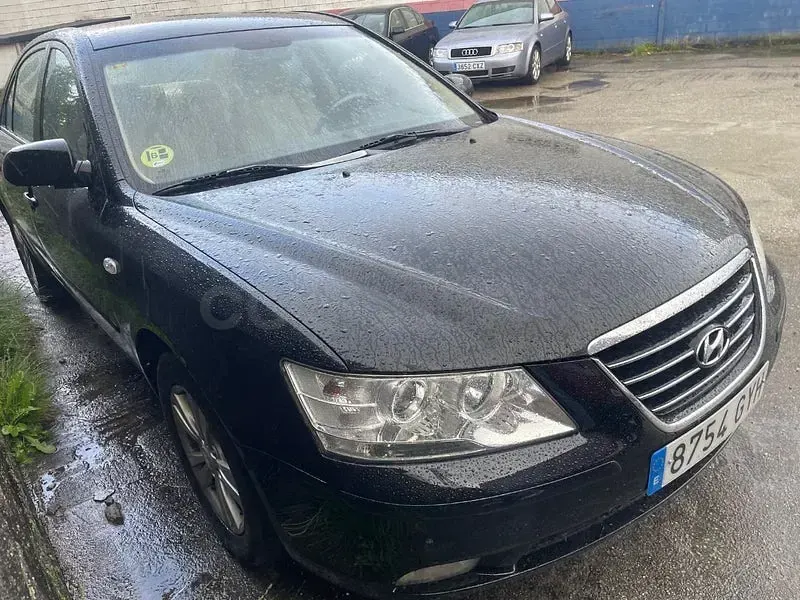 Usado Hyundai Sonata Comfort 140 CV (102 kW) 2008 Negro Berlina