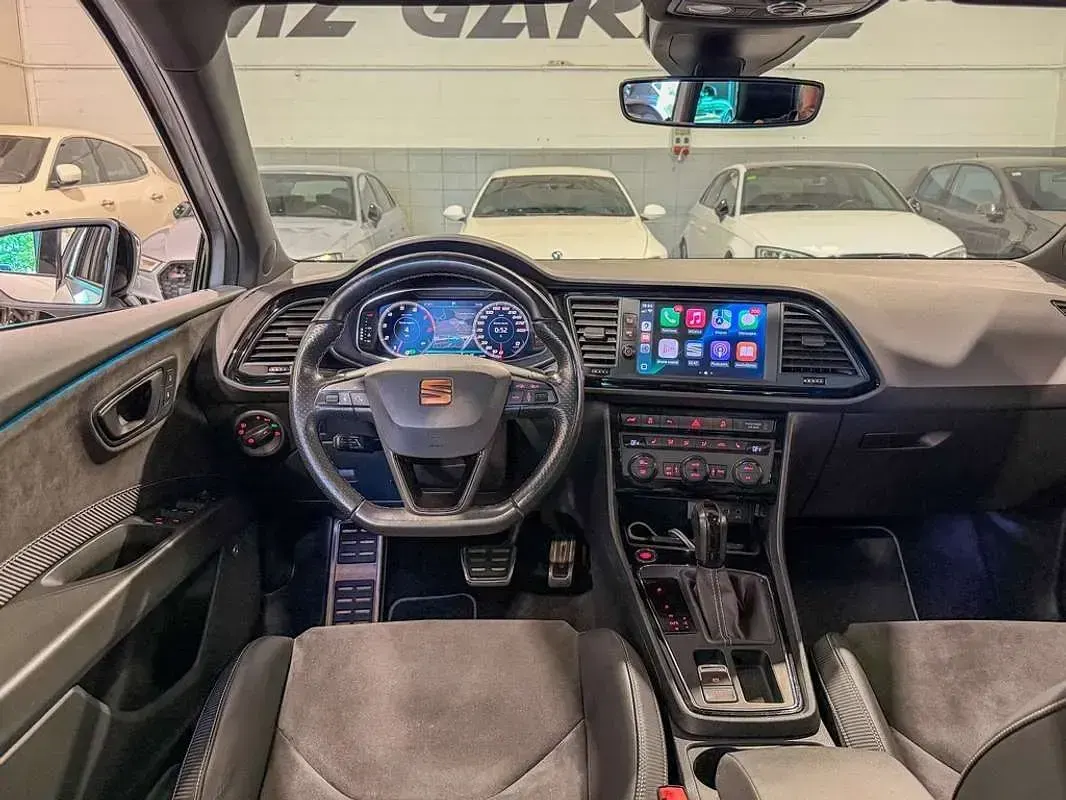 Usado Seat Leon ST 4Drive 300 CV (220 kW) 2020 Gris Familiar