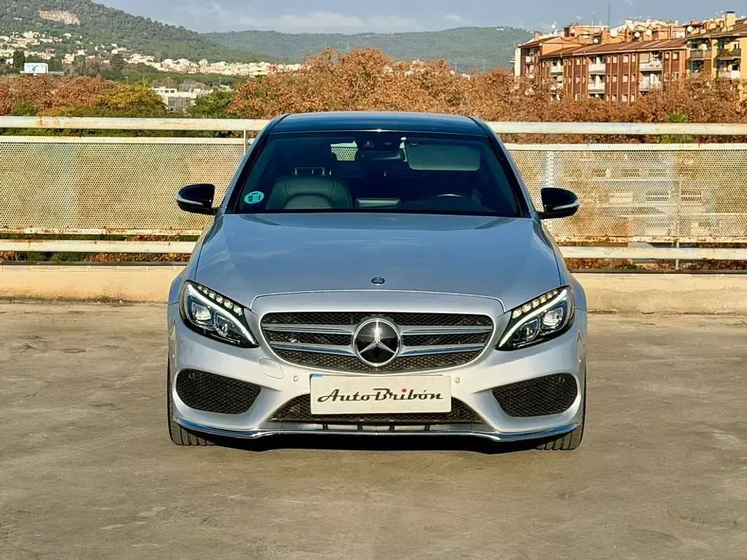 Usado Mercedes C220 Elegance 170 CV (125 kW) 2014 Plateado Berlina