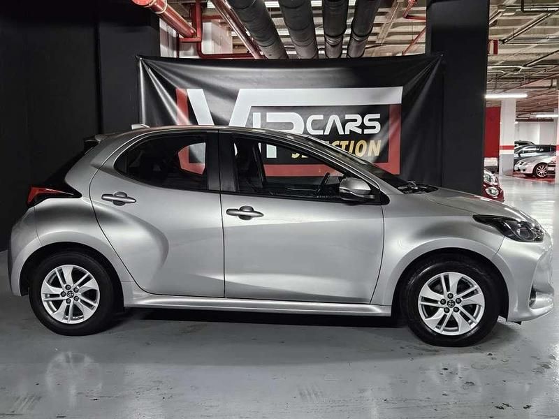 Usado Toyota Yaris Cross 125 CV (91 kW) 2022 Gris SUV