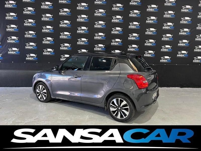 Usado Suzuki Swift GLX 111 CV (81 kW) 2019 Gris / plata Utilitario