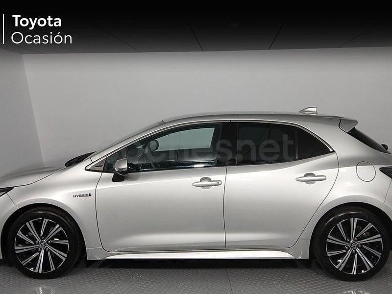 Usado Toyota Corolla Style 122 CV (89 kW) 2021 Gris / plata Berlina