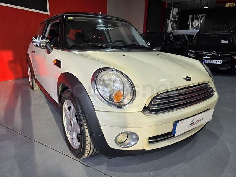Begagnad Mini Cooper 120 HK (88 kW) 2007 Vit Halvkombi