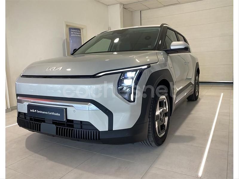 Eléctrico Usado 2024 Kia EV3 SUV | 31.681 € (Precio justo) - Imagen 1/4