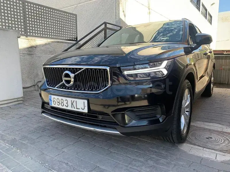 Usado Volvo XC40 156 CV (114 kW) 2018 Negro SUV