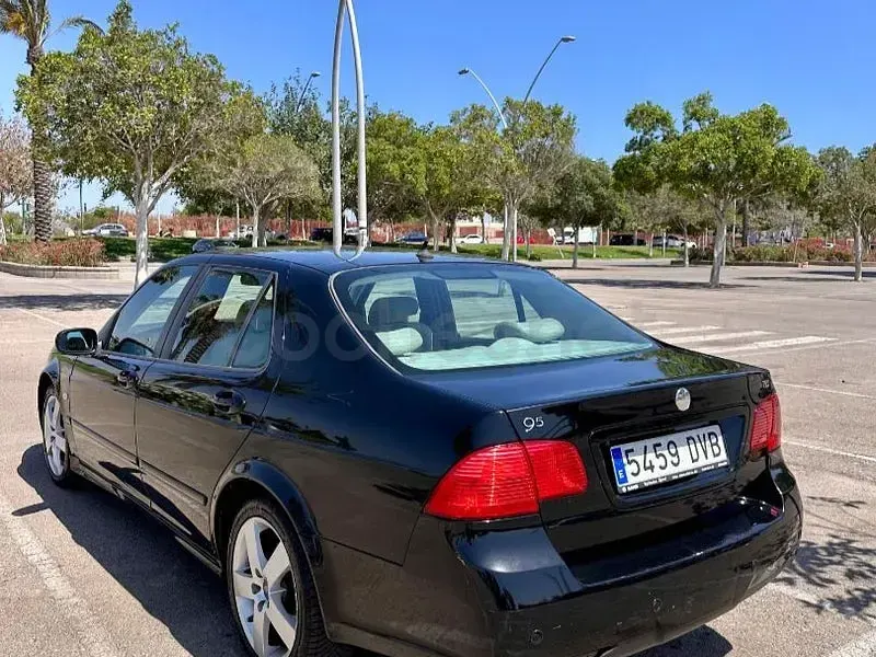 Usado Saab 9-5 Vector 150 CV (110 kW) 2006 Negro Berlina