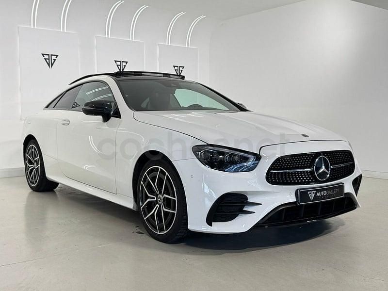 Usado Mercedes E220 194 CV (142 kW) 2021 Blanco Coupe