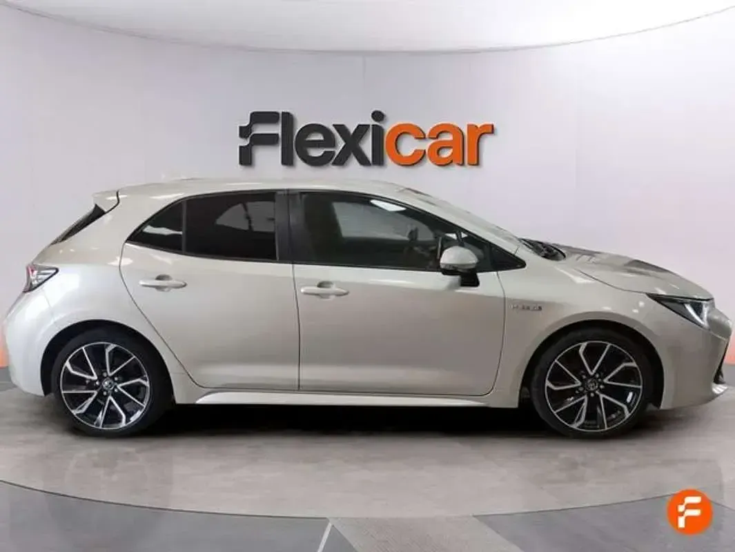 Usado Toyota Corolla 180 CV (132 kW) 2020 Gris Berlina