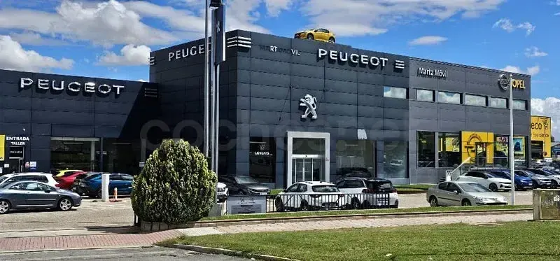 Nuevo Peugeot 3008 GT 145 CV (106 kW) 2025 Gris / plata SUV