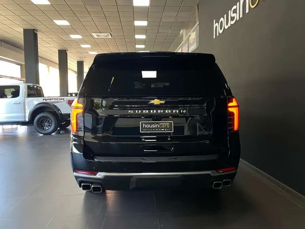 Nuevo Chevrolet Suburban 2026 Negro SUV