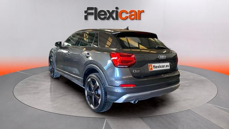 Usado Audi Q2 Premium 116 CV (85 kW) 2019 Gris SUV