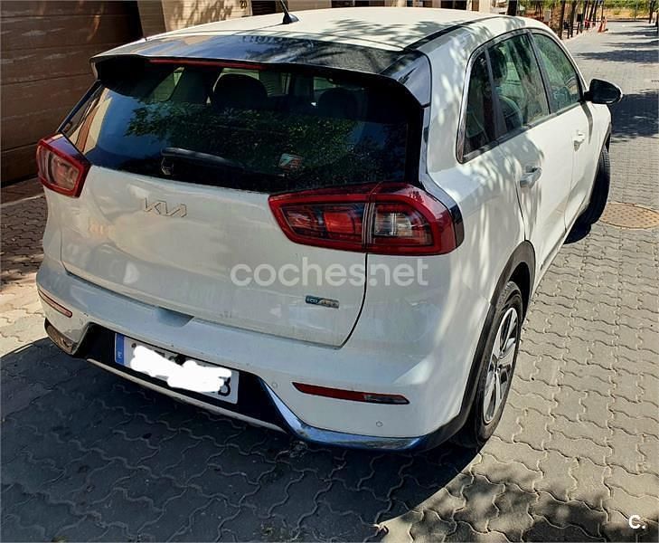 Usado Kia Niro 141 CV (103 kW) 2018 Blanco SUV