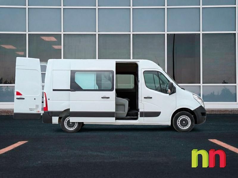 Usado Renault Master 130 CV (95 kW) 2019 Blanco Berlina