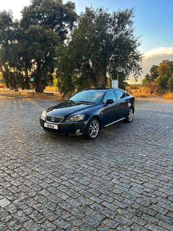 Gris Usado 2008 Lexus IS220d Sport Line Berlina | 9495 € (Precio justo) - Imagen 1/4