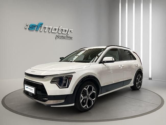 Usado Kia Niro 141 CV (103 kW) 2022 Blanco SUV