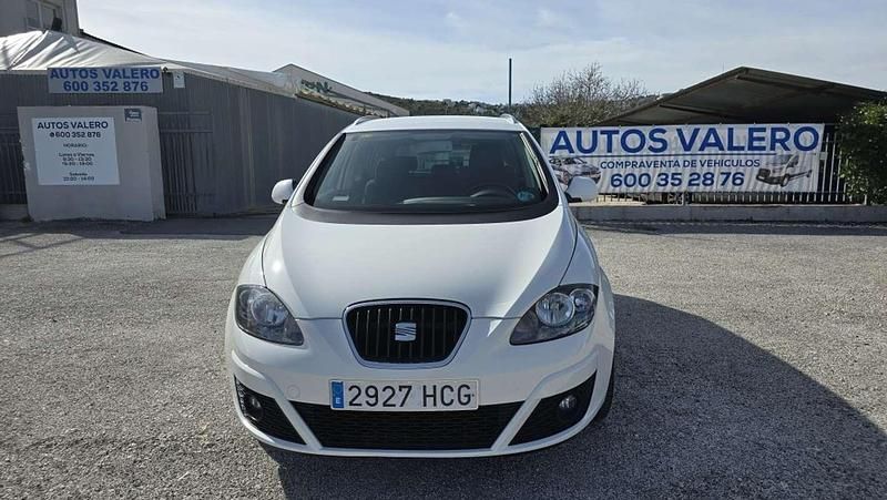 Usado Seat Altea Style 125 CV (91 kW) 2011 Blanco Monovolumen