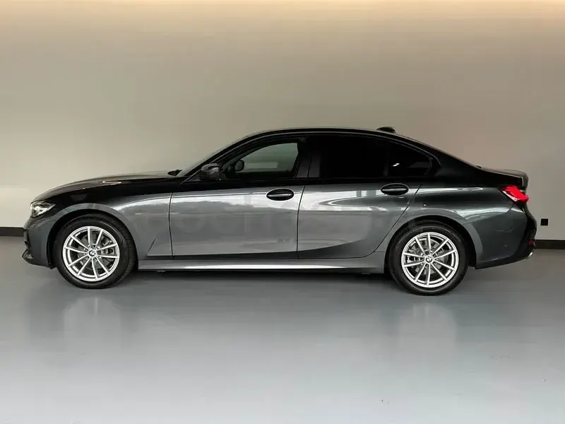 Käytetty BMW 320 Comfort Edition 184 HP (135 kW) 2019 Harmaa Sedan