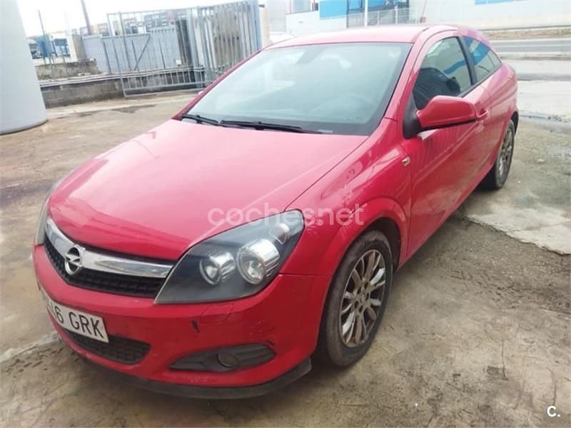 Rojo Usado 2009 Opel Astra GTC Energy Berlina | 4200 € (Precio justo) - Imagen 1/4