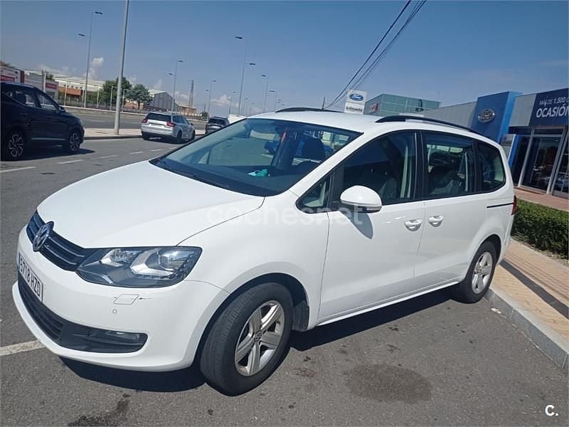 Usado VW Sharan Advance 140 CV (102 kW) 2014 Blanco Monovolumen