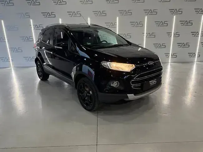 Usado Ford Ecosport Titanium 91 CV (66 kW) 2014 Negro SUV