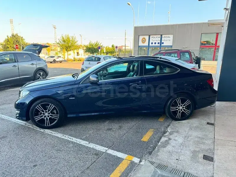 Usado Mercedes C250 204 CV (150 kW) 2013 Negro Coupe