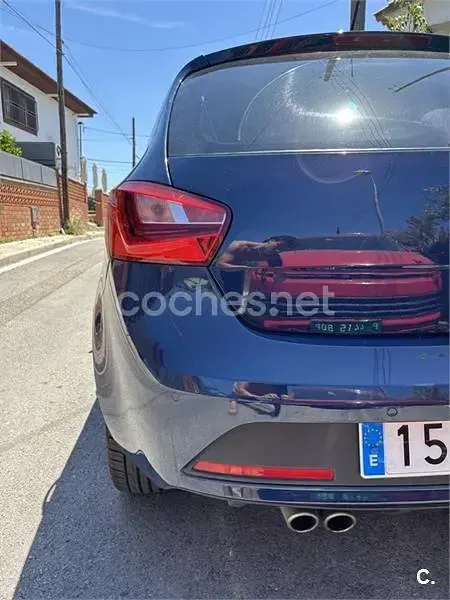 Usado Seat Ibiza FR 110 CV (80 kW) 2017 Azul Berlina