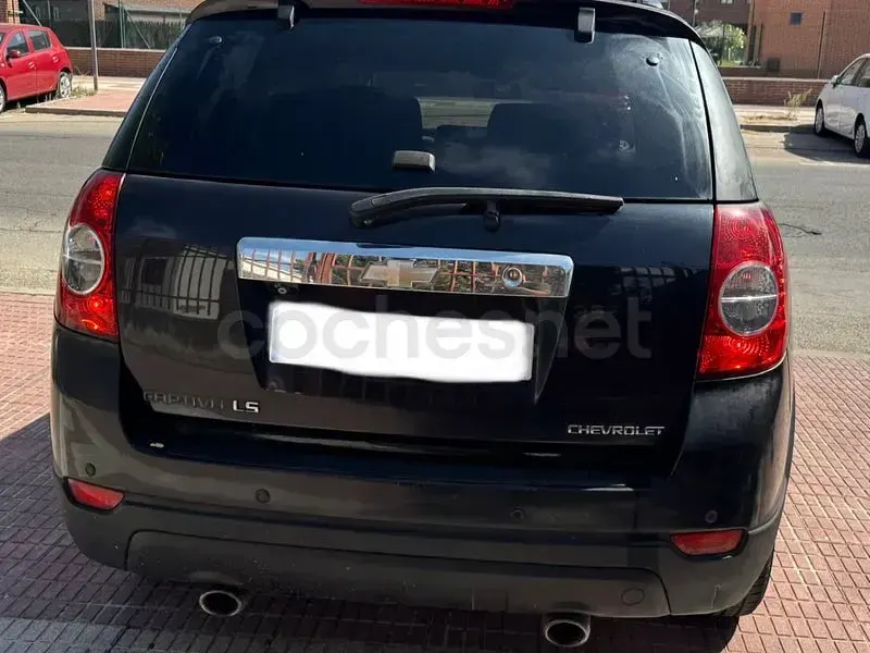 Usado Chevrolet Captiva LS 127 CV (93 kW) 2010 Azul SUV