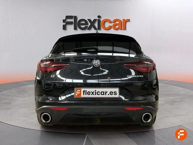 Usado Alfa Romeo Stelvio Executive 210 CV (154 kW) 2019 Negro SUV