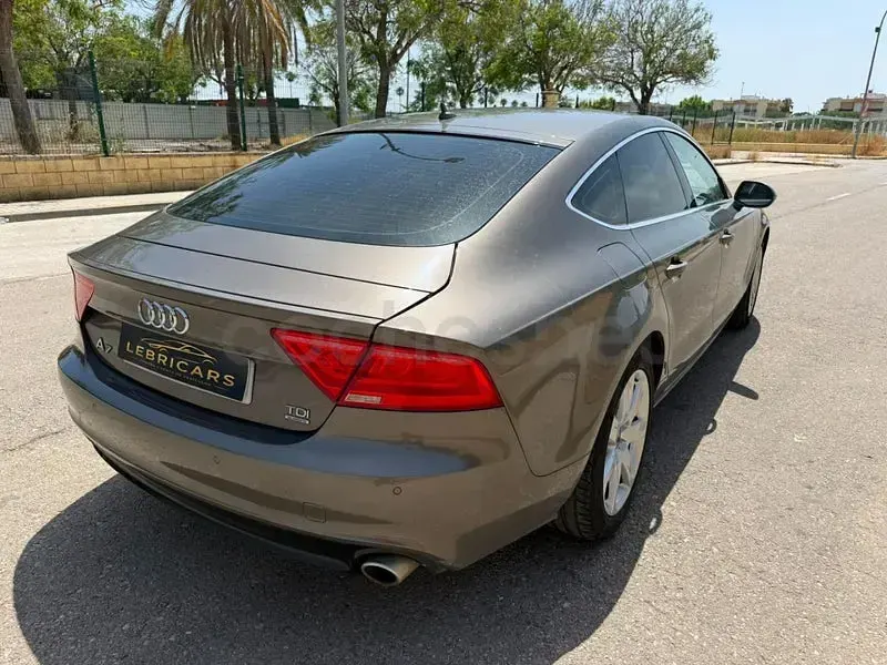 Usado Audi A7 Sportback 245 CV (180 kW) 2011 Beige Utilitario