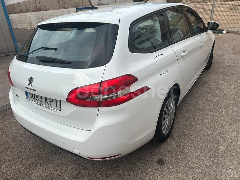 Używany Peugeot 308 SW Business-Line 100 KM (73 kW) 2018 Biały Kombi