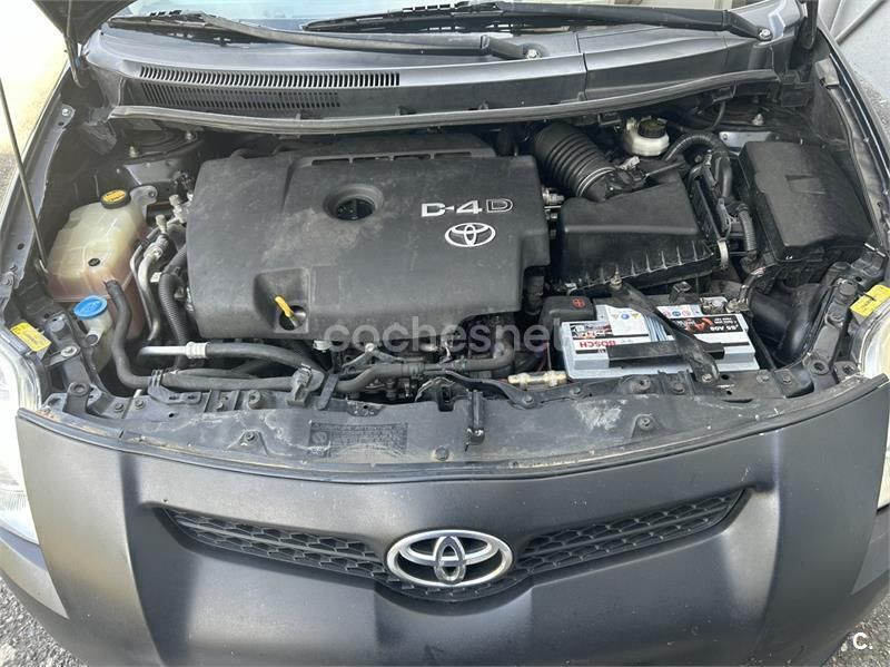 Usado Toyota Auris Luna 126 CV (92 kW) 2007 Negro Berlina