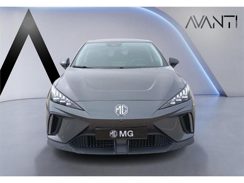 Usado MG MG4 EV Luxury 150 kW (204 CV) 2025 Gris Utilitario