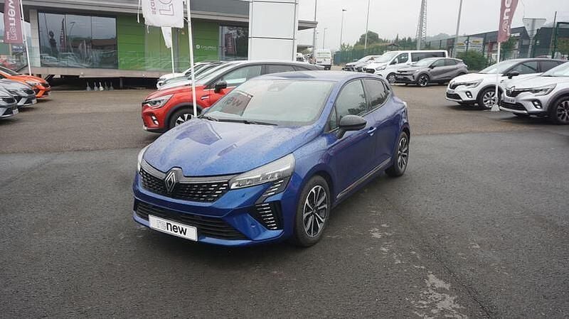 Begagnad Renault Clio V Techno 90 HK (66 kW) 2024 Blå Sedan