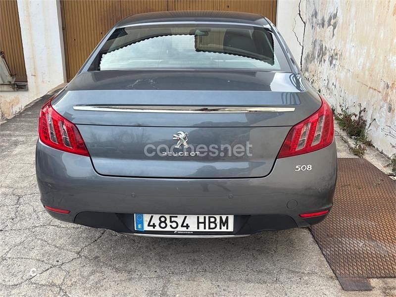 Usado Peugeot 508 Active 140 CV (102 kW) 2011 Gris / plata Berlina