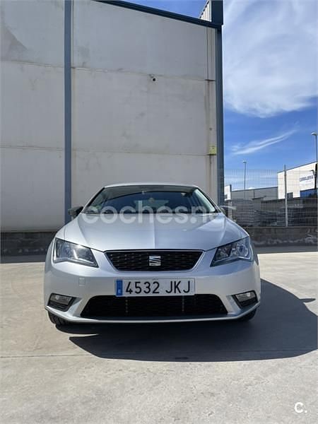 Gris / plata Usado 2015 Seat Leon CONNECT Berlina | 10.300 € (Precio justo) - Imagen 1/4