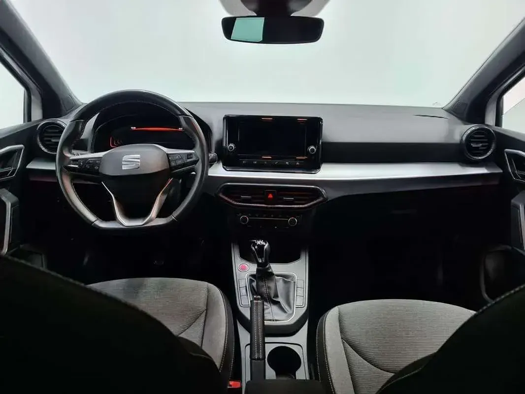 Usado Seat Ibiza XCELLENCE 116 CV (85 kW) 2025 Blanco Utilitario