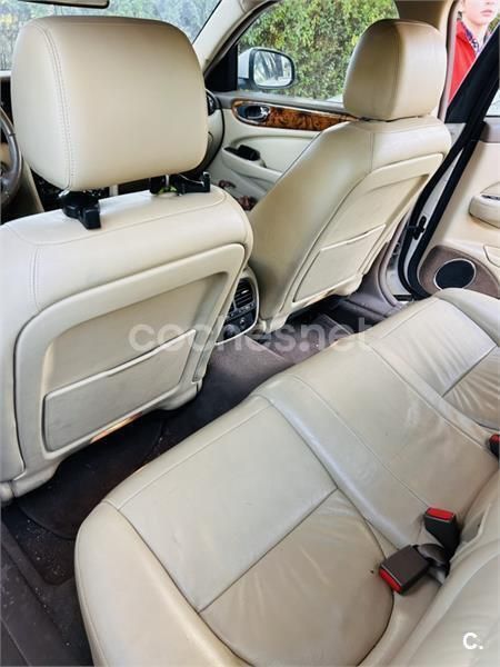 Usado Jaguar XJ6 Executive 207 CV (152 kW) 2008 Blanco Berlina